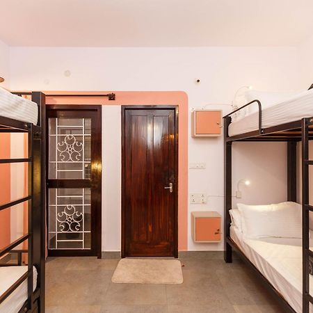 Locul Uptown - Near Bangalore Palace Grounds Екстериор снимка